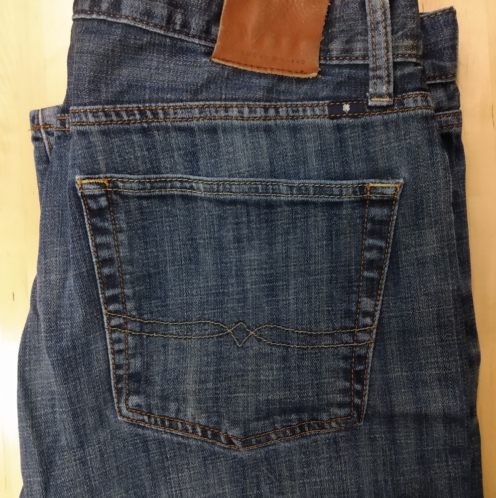 Men LUCKY BRAND 221 ORIGINAL STRAIGHT jeans 36 W x 32 L denim stain one leg